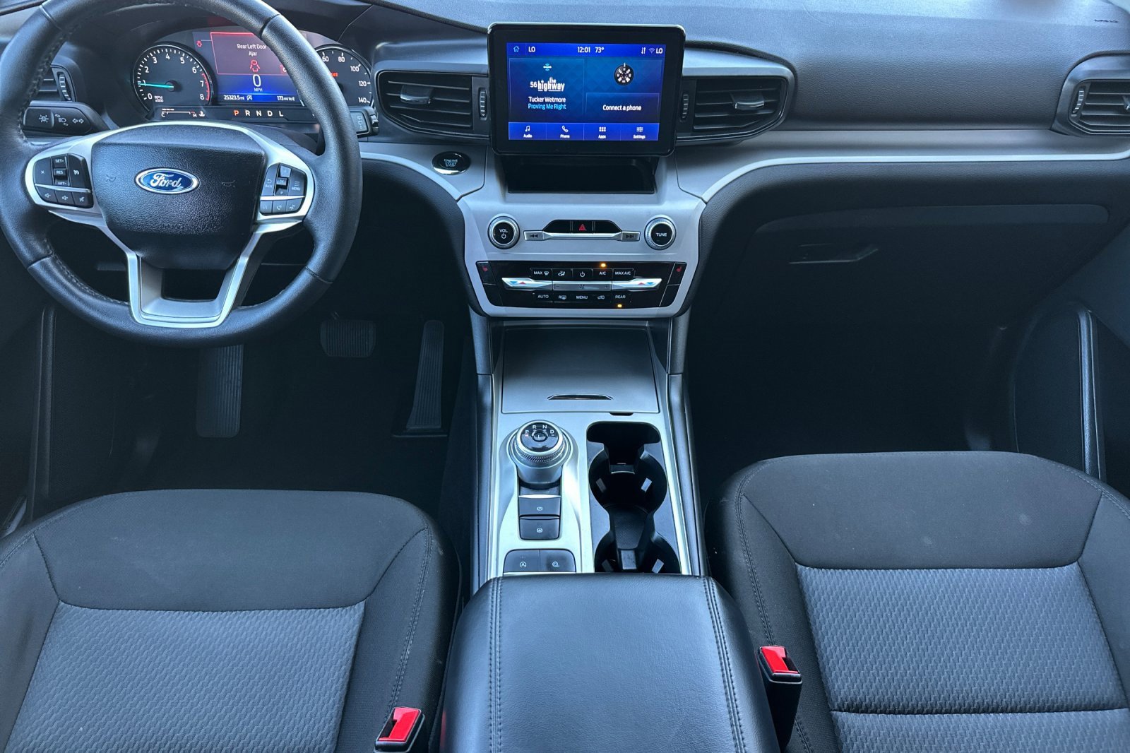 Used 2024 Ford Explorer XLT image 13