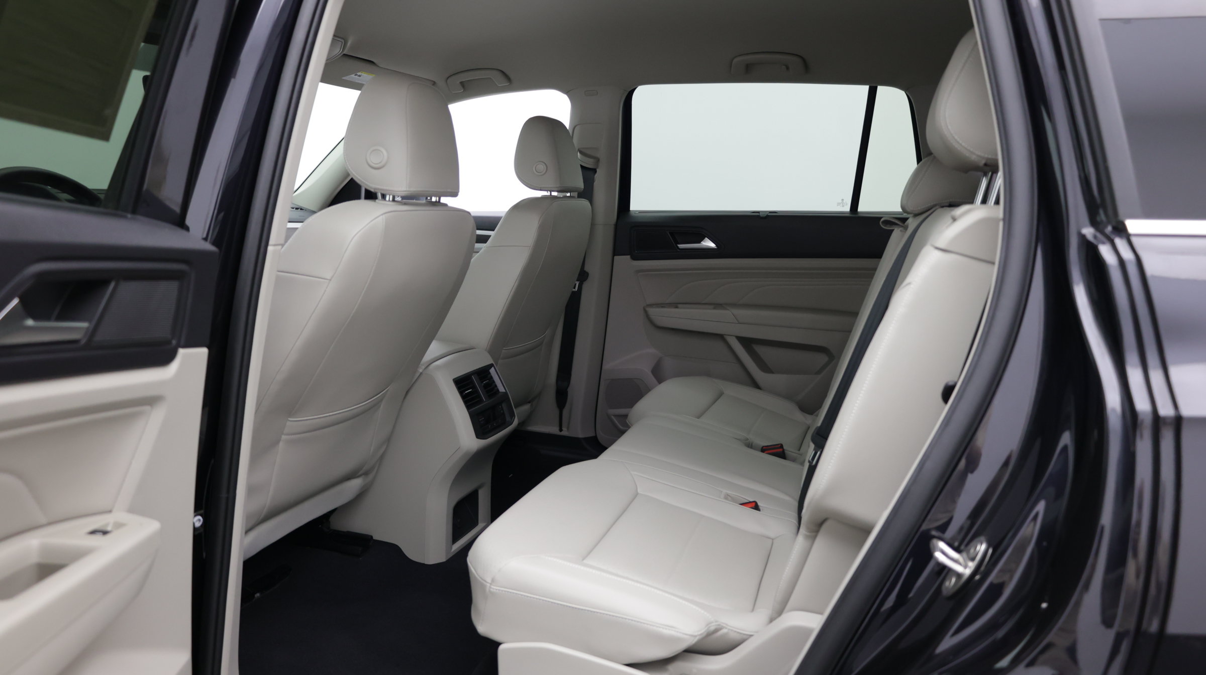 Used 2023 Volkswagen Atlas SE FWD image 24