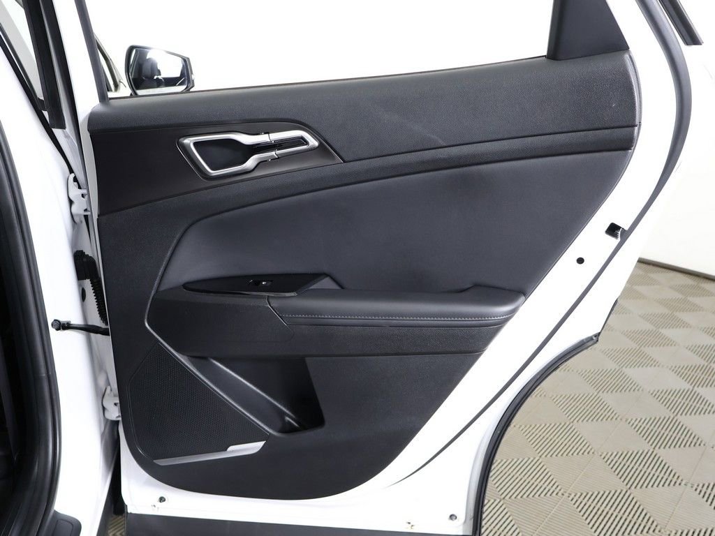 Used 2023 Kia Sportage EX image 25