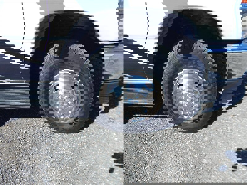 Used 2022 Ford E-450 and Econoline 450 Super Duty w/ Motorhome Prep Package image 9