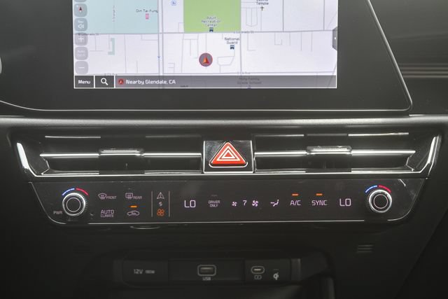 Used 2023 Kia Niro SX Touring FWD image 14