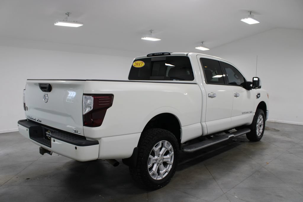 Used 2017 Nissan Titan SL RWD image 9