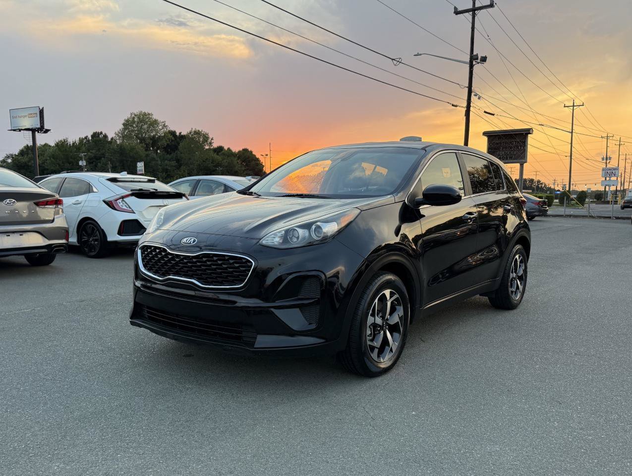 Used 2022 Kia Sportage LX FWD image 3