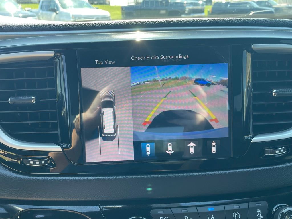 Used 2020 Chrysler Pacifica Touring-L w/ Advanced Safetytec Group image 6