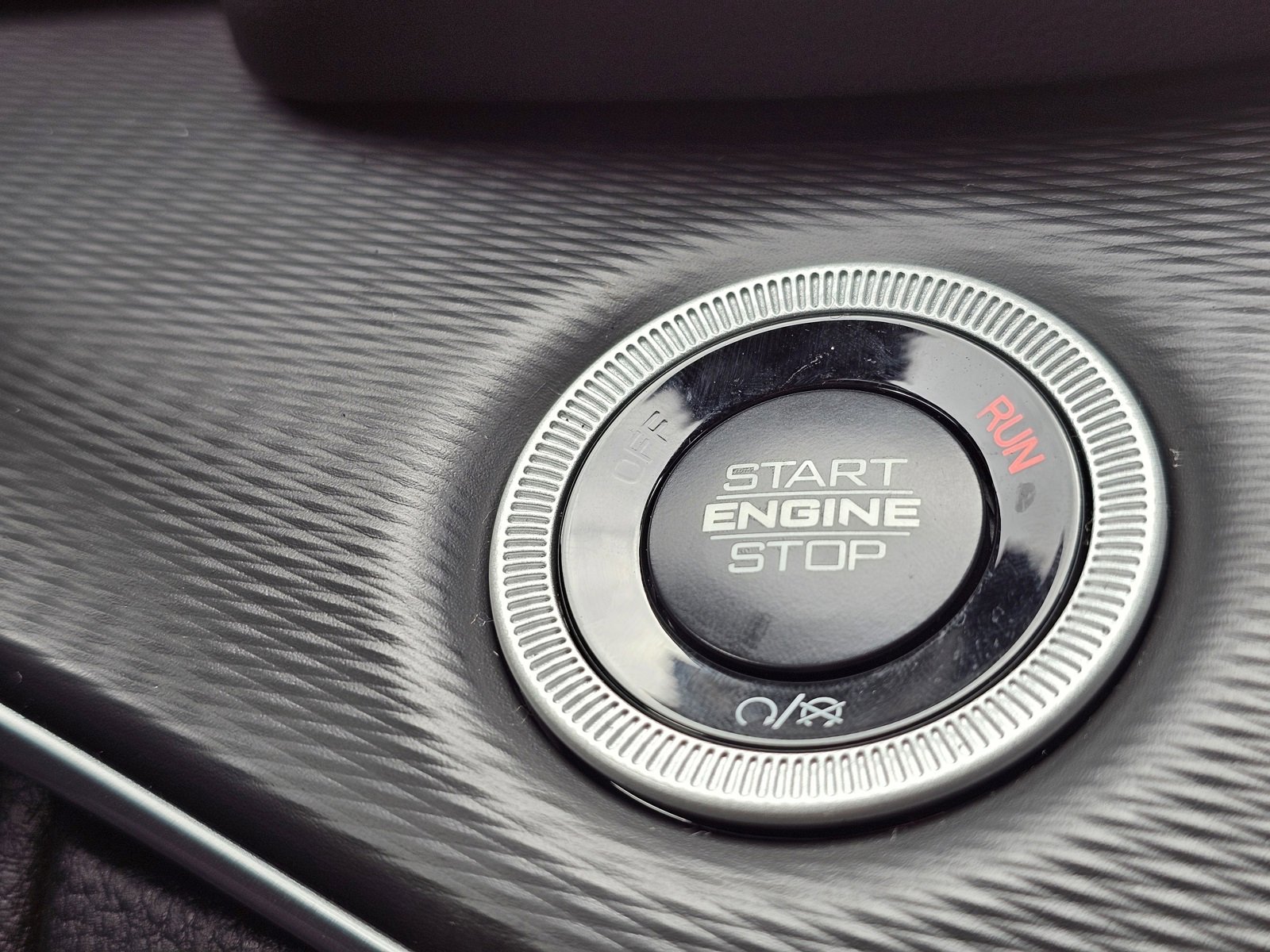 New 2025 Jeep Grand Cherokee L Altitude image 15