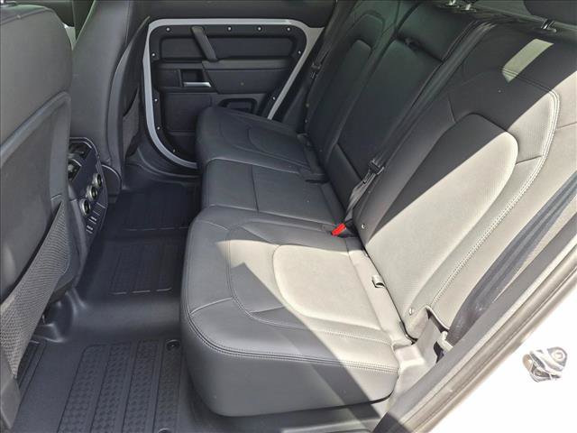 Certified 2026 Land Rover Defender 110 X-Dynamic SE AWD/4WD image 20