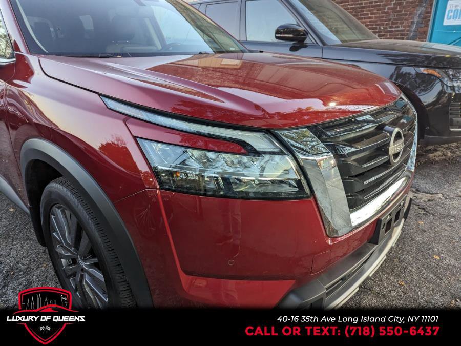 Used 2022 Nissan Pathfinder SL w/ SL Premium Package image 3
