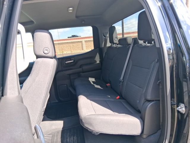 Used 2025 Chevrolet Silverado 1500 Custom Trail Boss w/ Dark Appearance Package AWD/4WD image 17