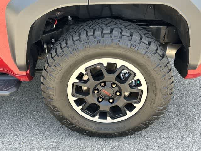 Used 2025 Toyota 4Runner TRD Off-Road Premium AWD/4WD image 5