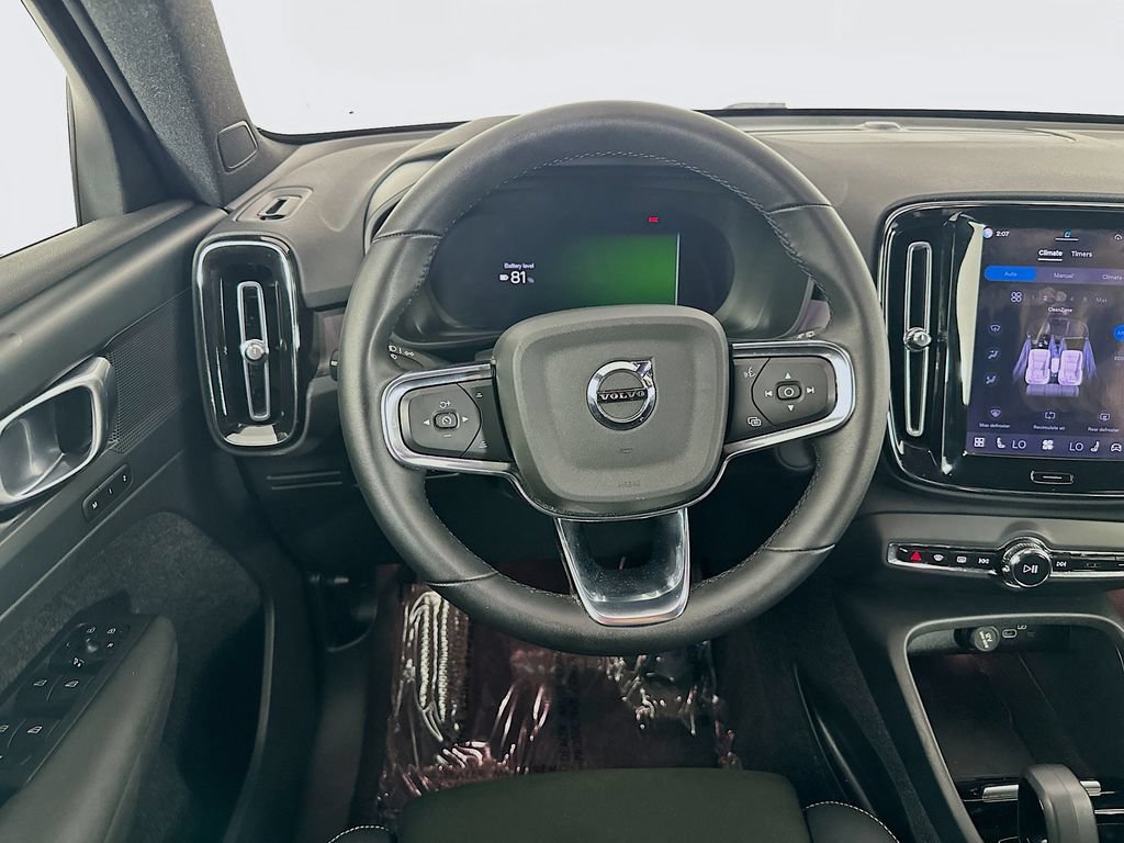 Used 2023 Volvo XC40 Recharge Plus AWD/4WD image 28