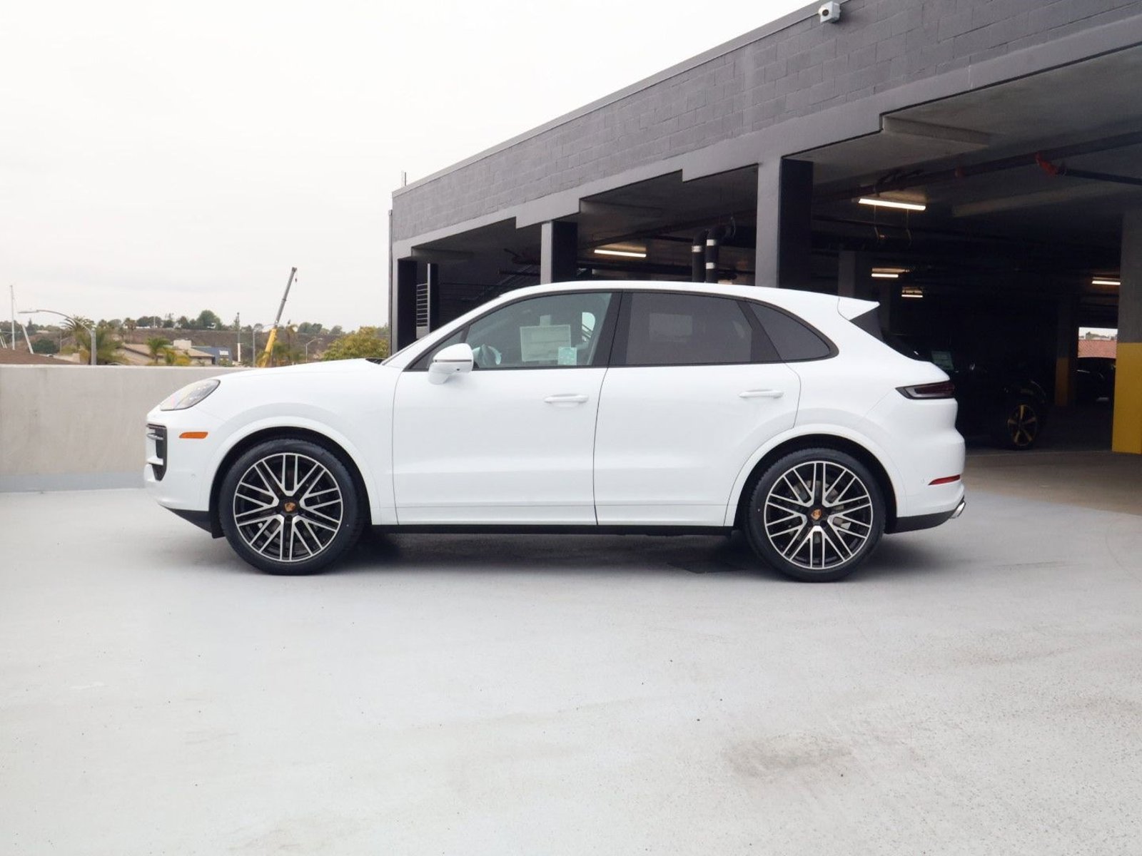 New 2026 Porsche Cayenne AWD/4WD video 2