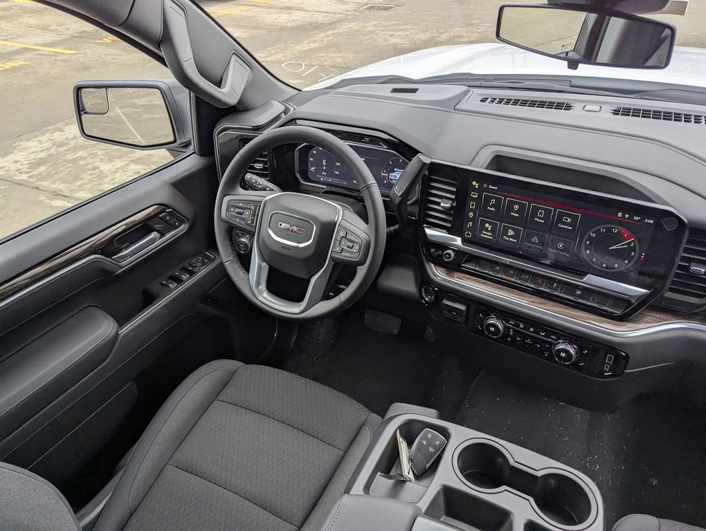 New 2026 GMC Sierra 1500 Elevation image 17