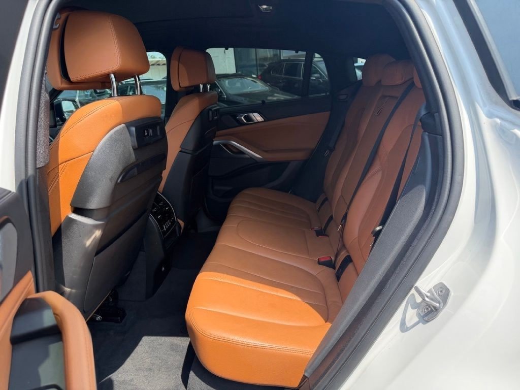 Used 2021 BMW X6 M50i w/ Executive Package AWD/4WD image 21