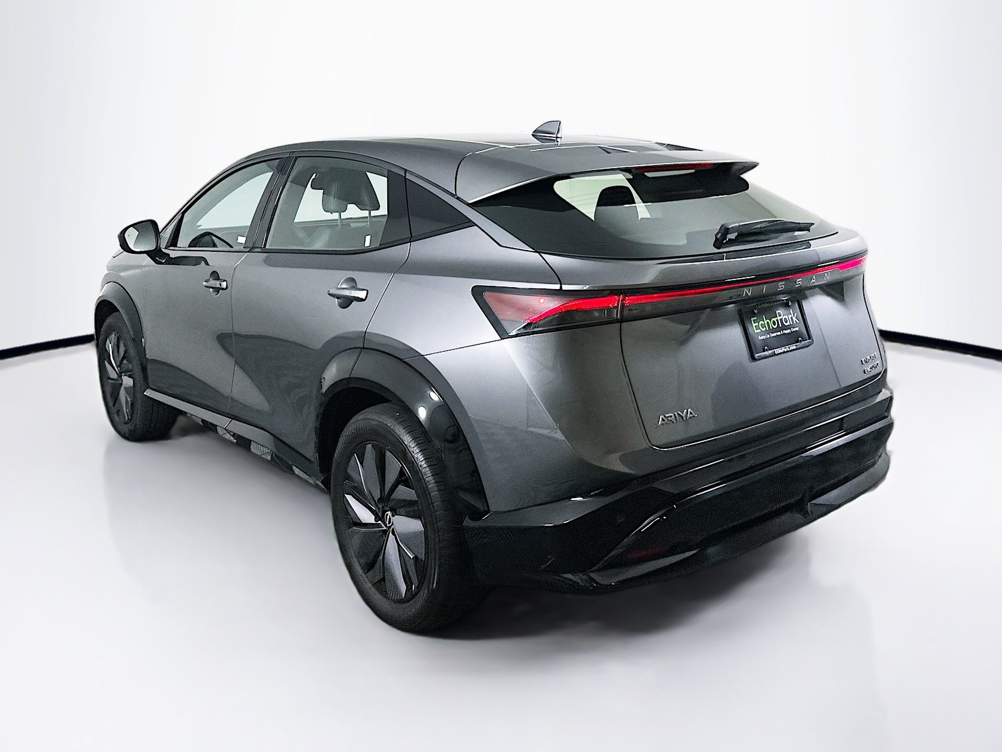Used 2024 Nissan Ariya AWD image 5
