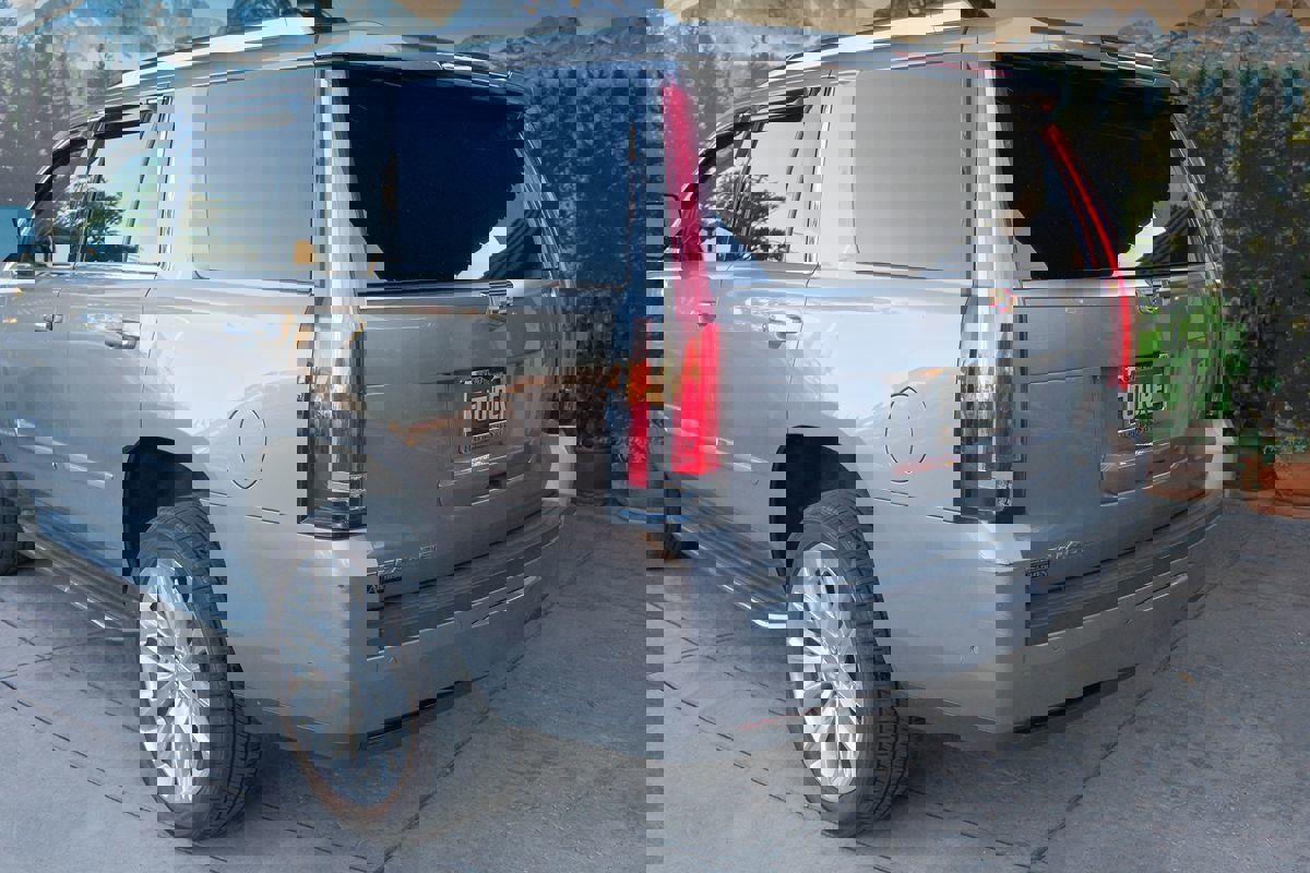 Used 2019 Cadillac Escalade Luxury image 17