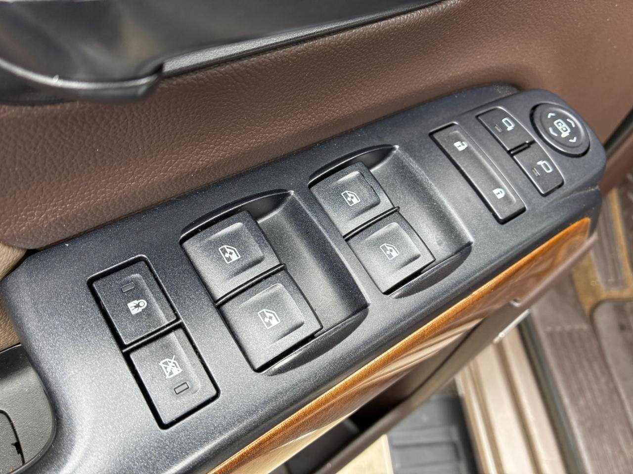 Used 2015 Chevrolet Silverado 3500 LTZ w/ Duramax Plus Package image 11