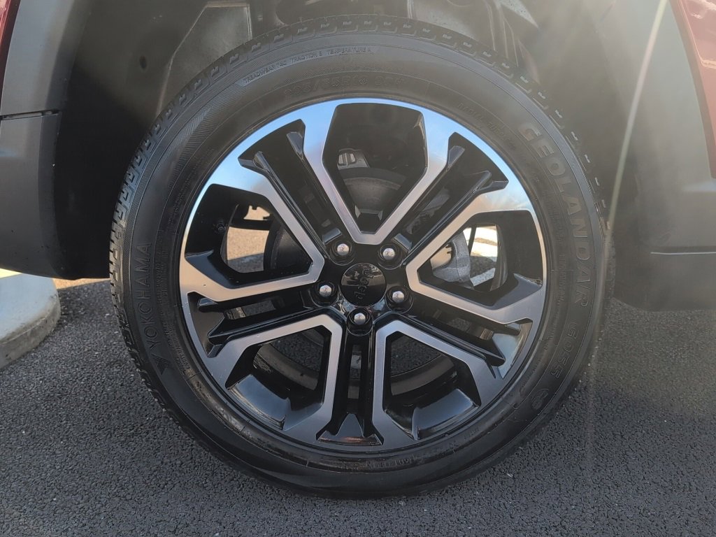 Used 2022 Jeep Compass Limited image 9