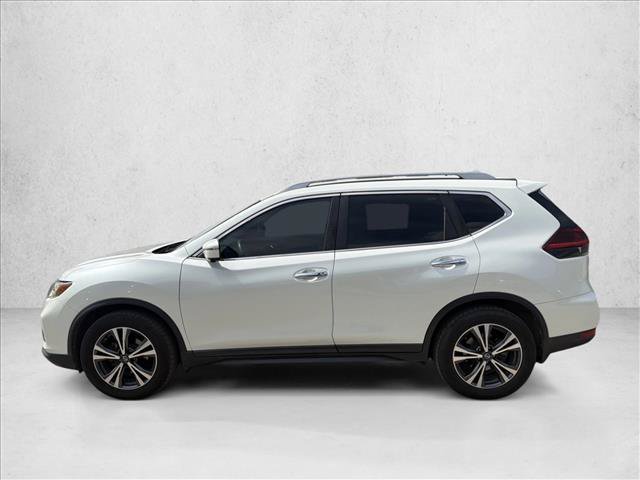 Used 2019 Nissan Rogue SV w/ Premium Package FWD image 2