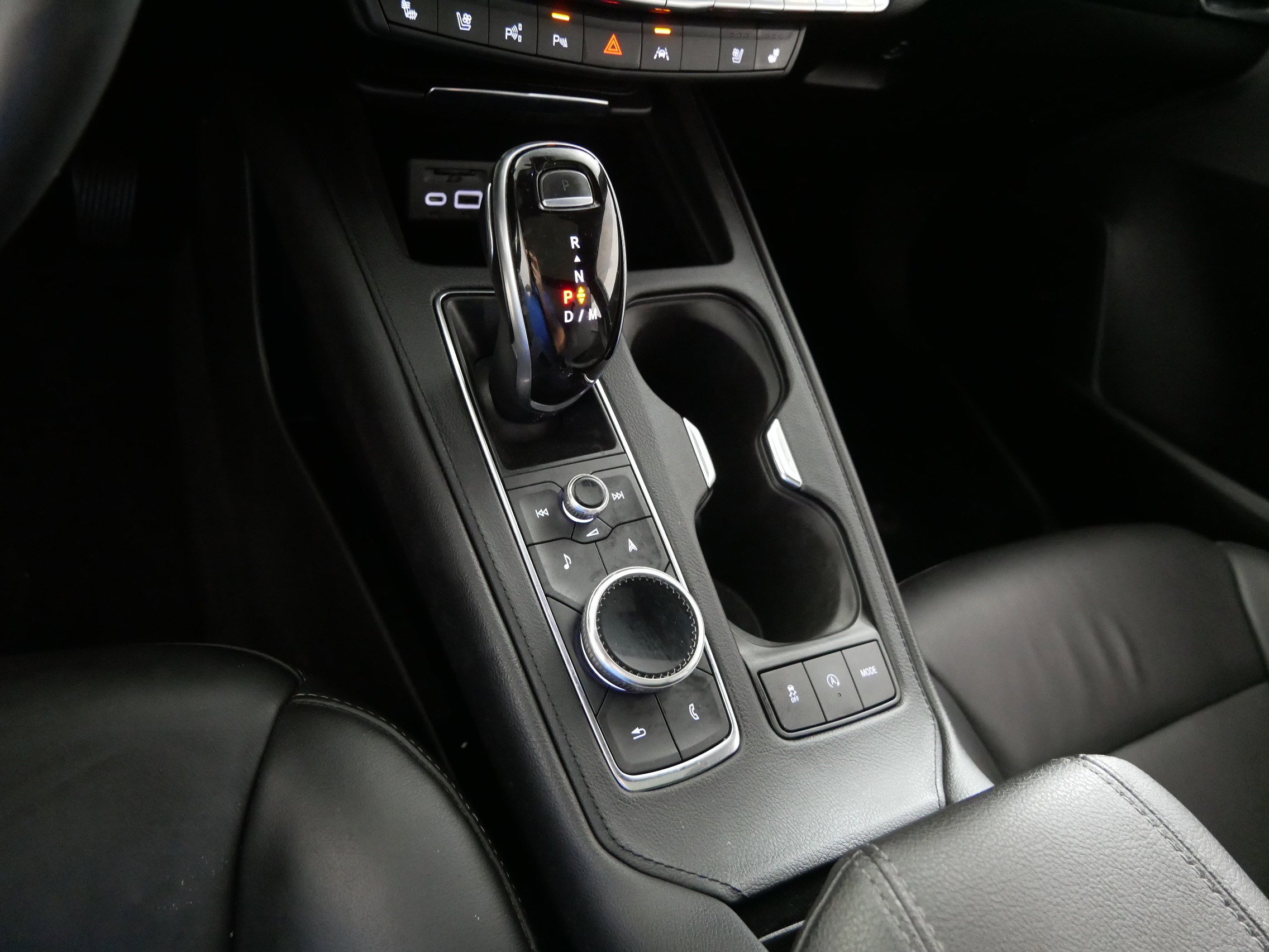 Used 2021 Cadillac XT4 Premium Luxury image 24