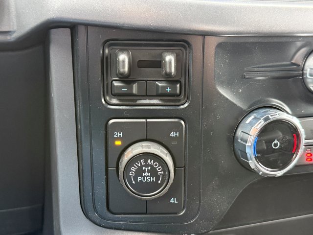 New 2026 Ford F150 XLT w/ Equipment Group 302A MID AWD/4WD image 27