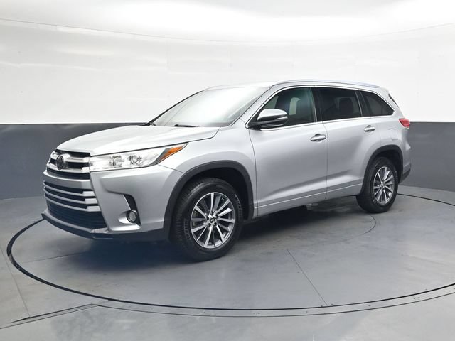 Used 2018 Toyota Highlander XLE FWD image 9
