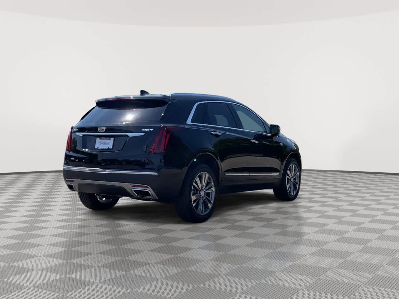 Used 2025 Cadillac XT5 Premium Luxury AWD/4WD image 8