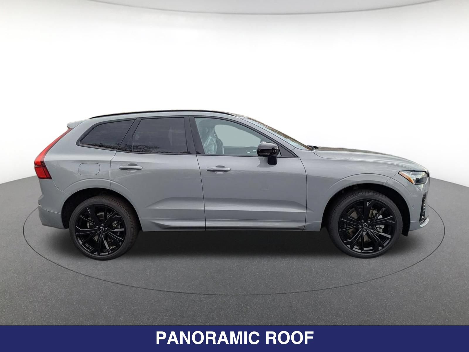 New 2026 Volvo XC60 B5 Ultra w/ Protection Package Premier AWD/4WD image 3
