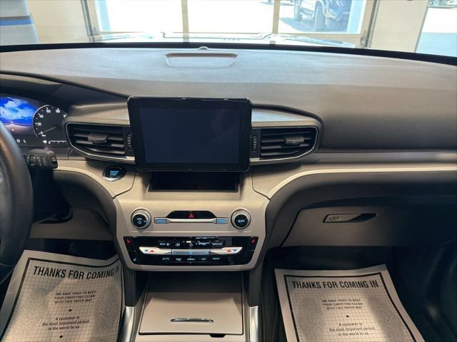 Used 2023 Ford Explorer XLT w/ Equipment Group 202A AWD/4WD image 23