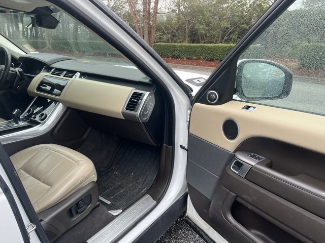 Used 2020 Land Rover Range Rover Sport HSE image 10