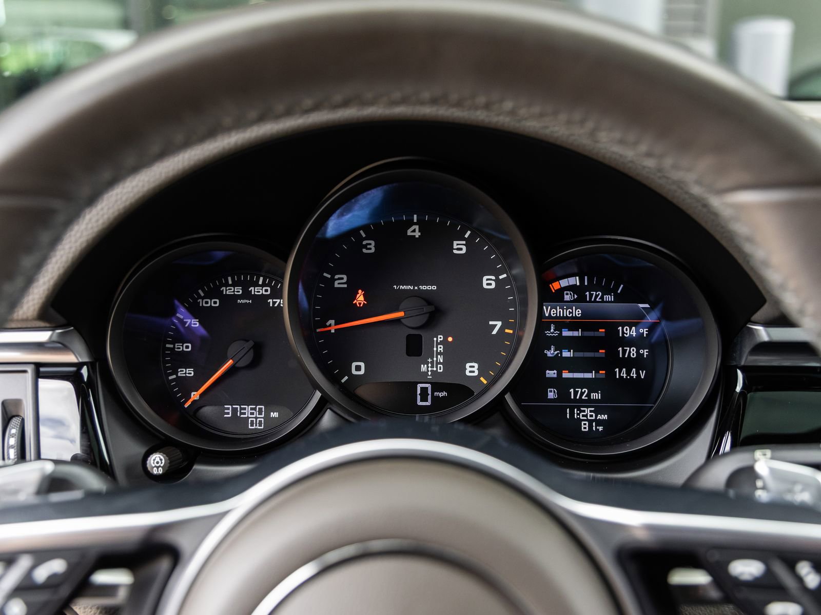 Certified 2021 Porsche Macan AWD/4WD image 27