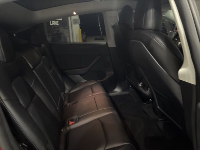Used 2022 Tesla Model Y Performance image 31