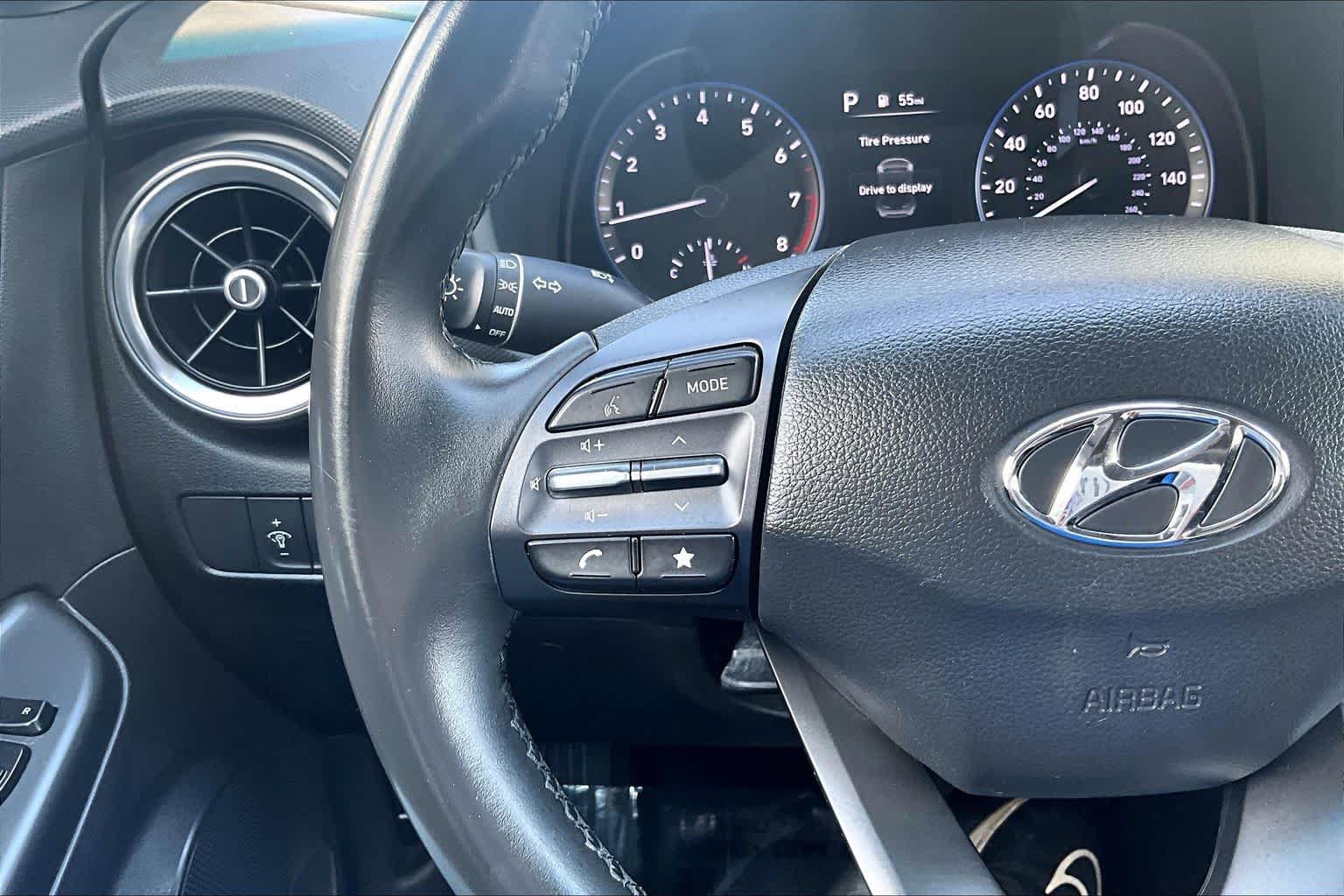 Used 2022 Hyundai Kona SEL w/ Convenience Package FWD image 24