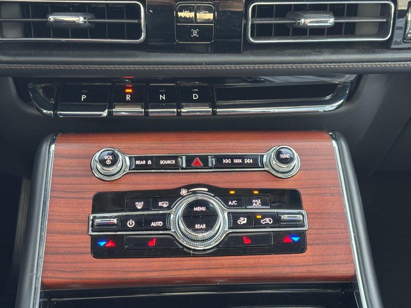 Used 2023 Lincoln Aviator Reserve image 24