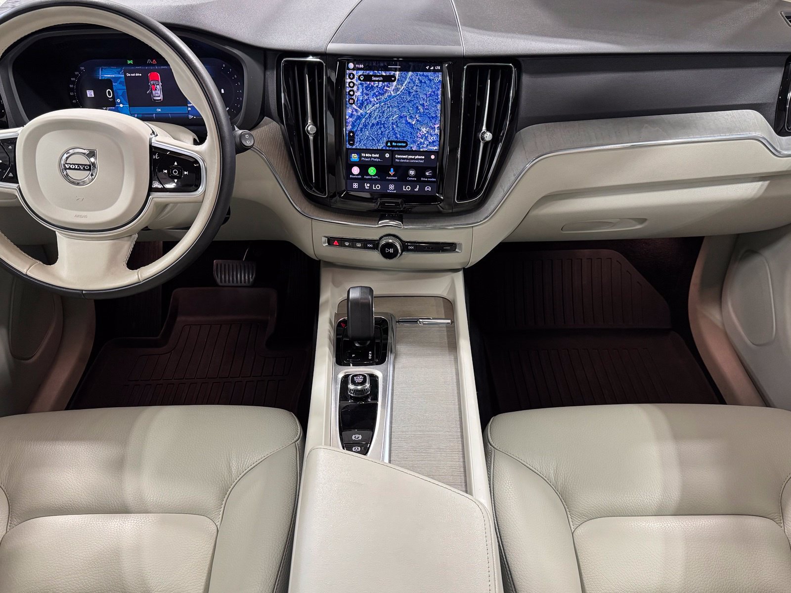 Used 2023 Volvo XC60 B5 Plus w/ Climate Package AWD/4WD image 40
