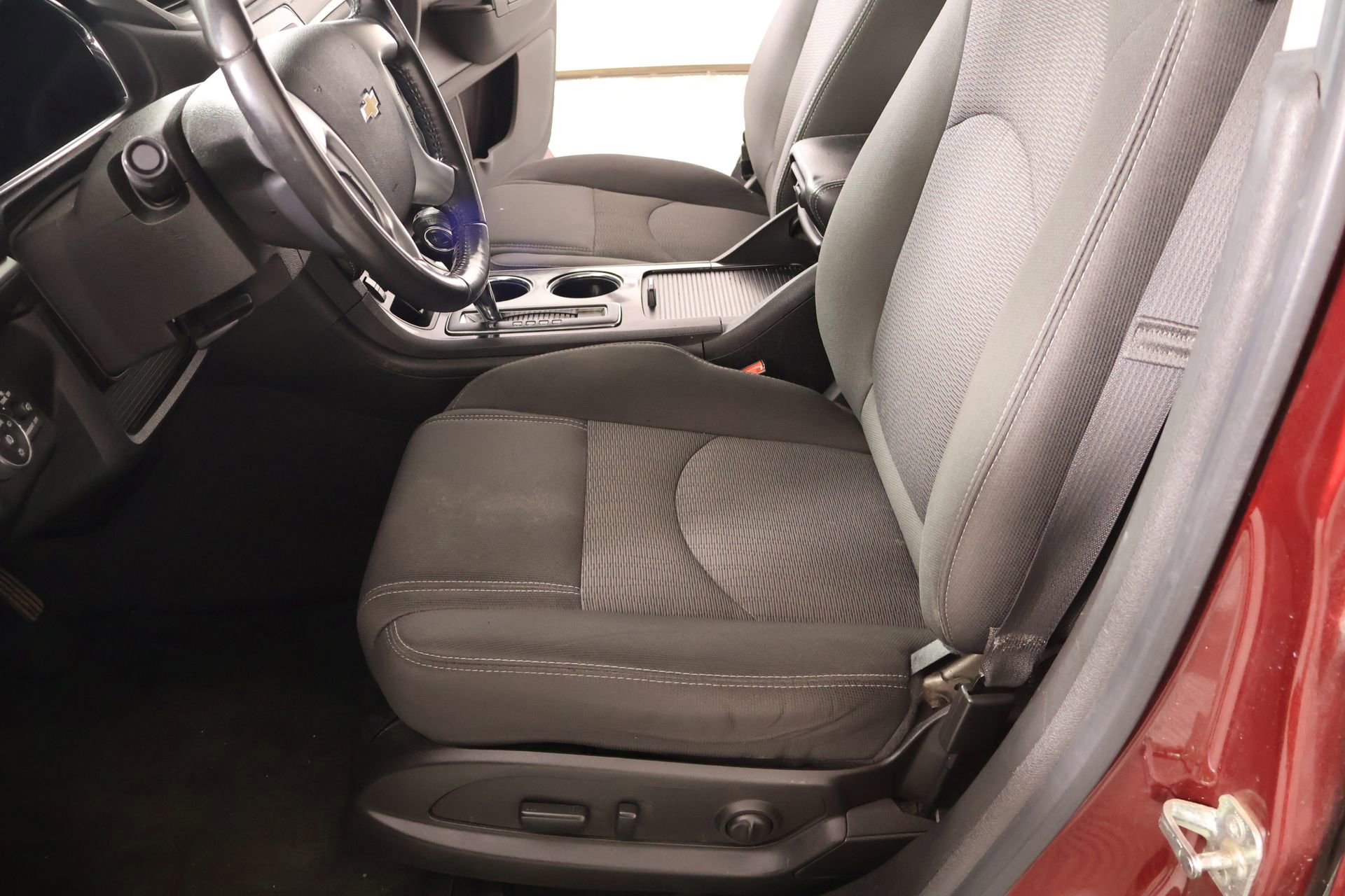 Used 2016 Chevrolet Traverse LT w/ Traveler's Package FWD image 11