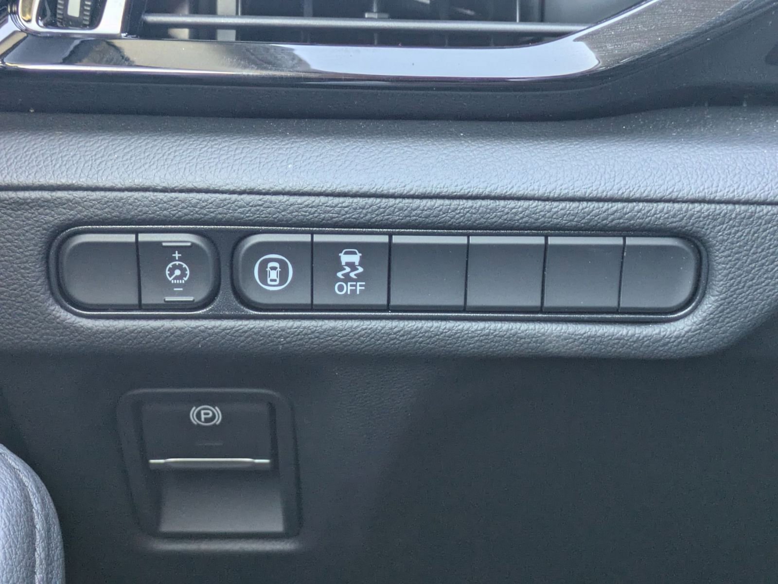 Certified 2025 Acura MDX FWD image 18