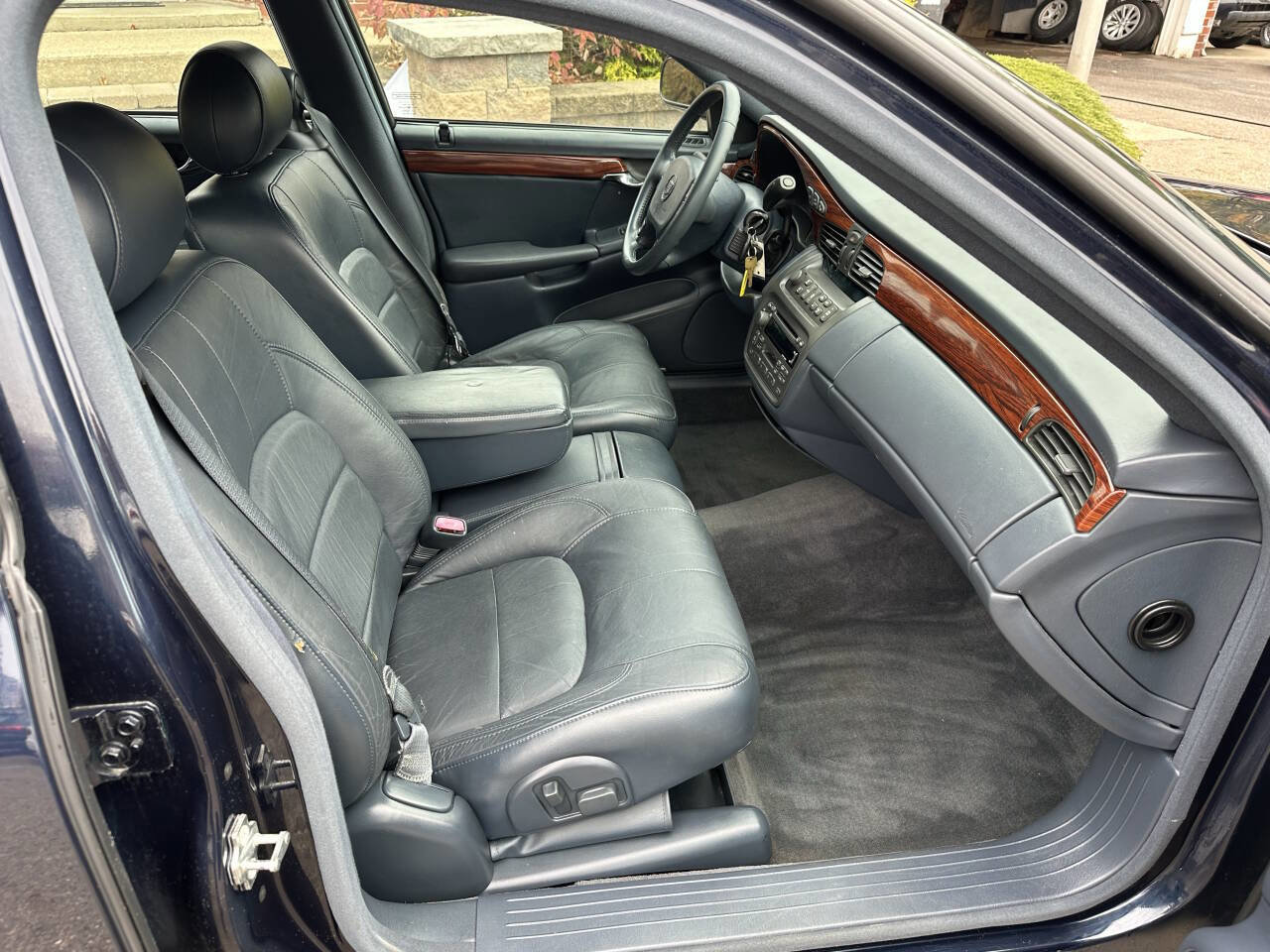 Used 2004 Cadillac De Ville image 23