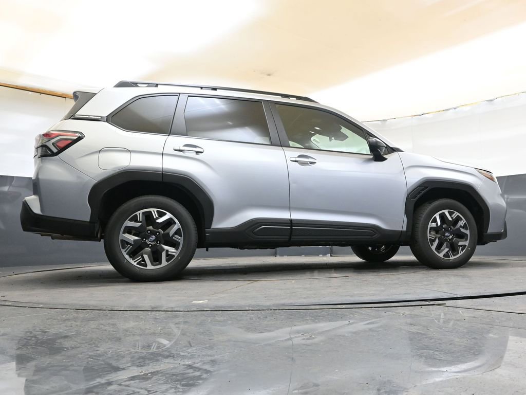 Used 2025 Subaru Forester Premium AWD/4WD image 34