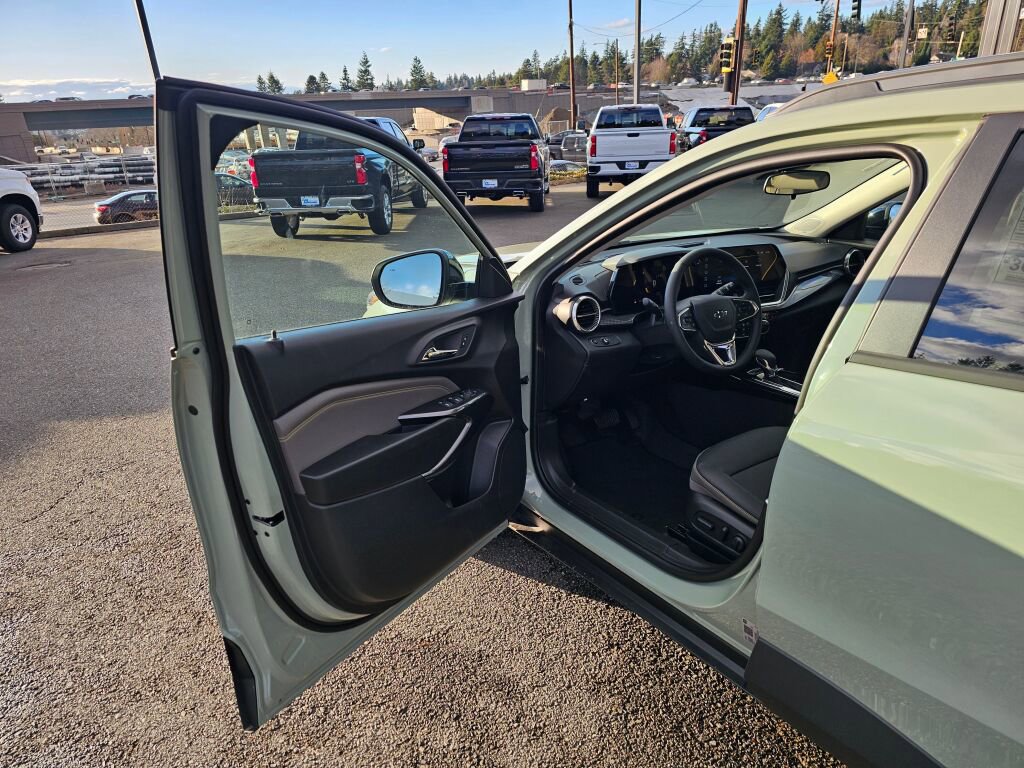 New 2026 Chevrolet Trax ACTIV w/ Sunroof Package image 19