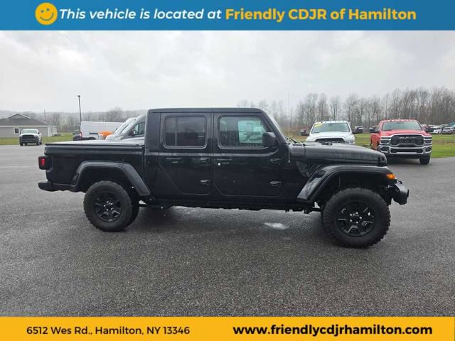 Used 2023 Jeep Gladiator Sport AWD/4WD image 4