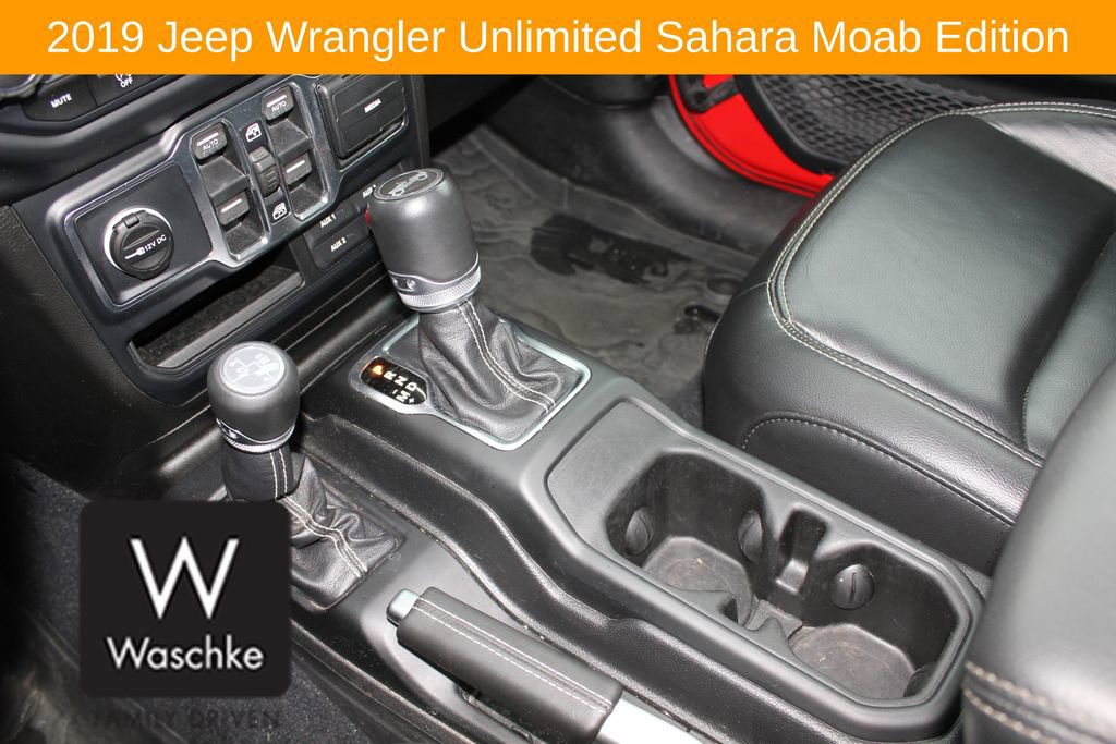 Used 2019 Jeep Wrangler Unlimited Sahara w/ Quick Order Package 24M Moab image 28