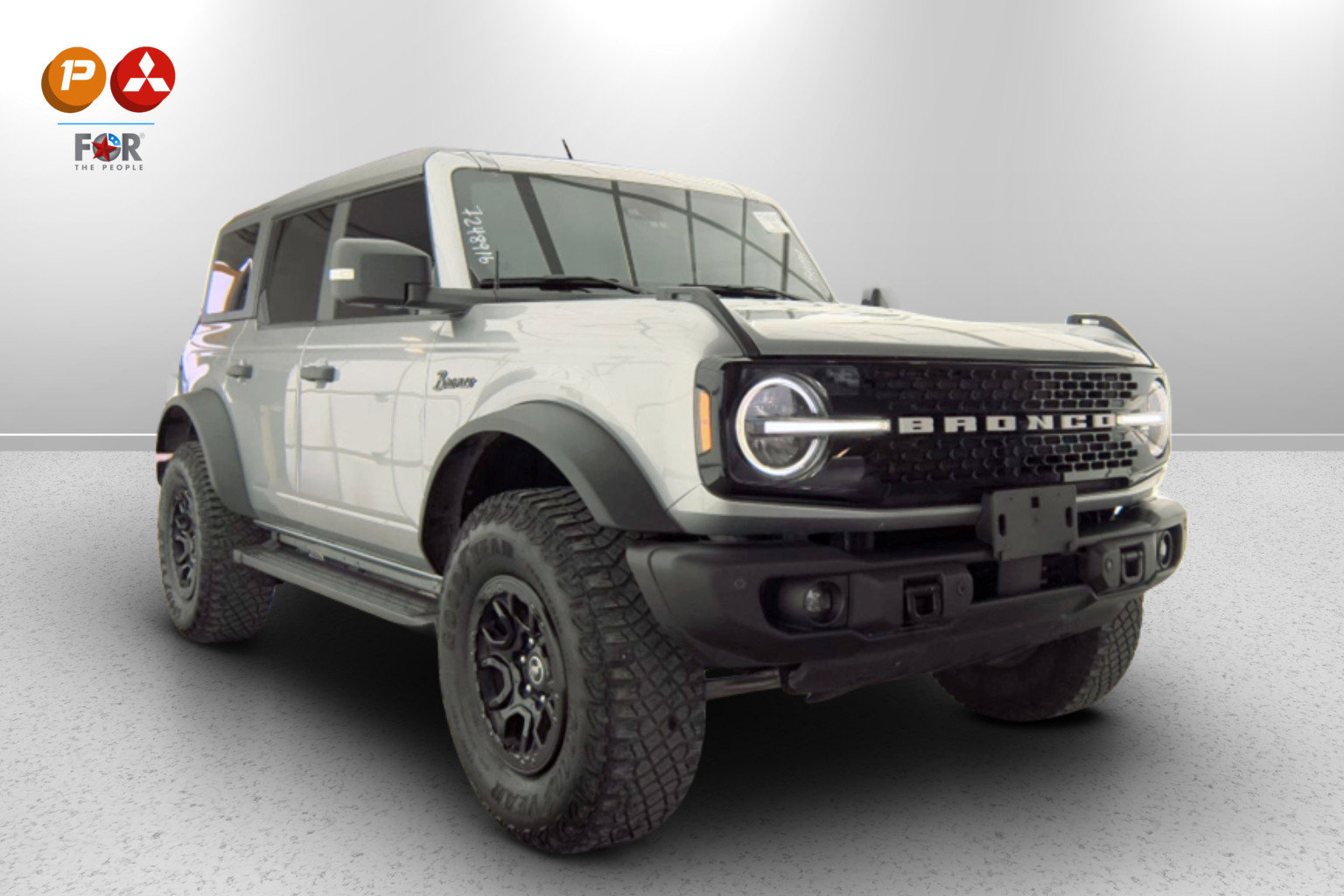 Used 2023 Ford Bronco Wildtrak image 3