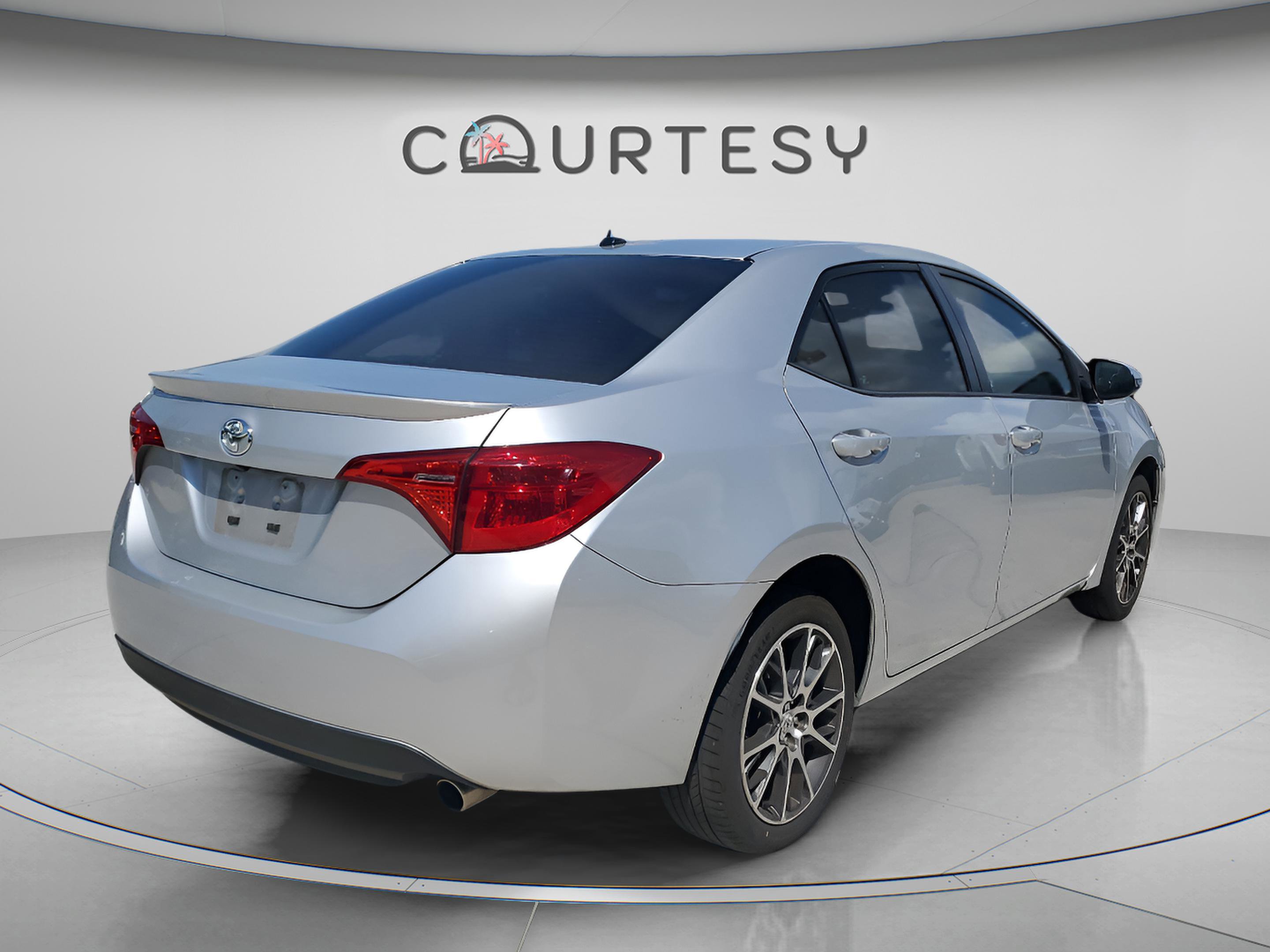 Used 2017 Toyota Corolla SE 50th Anniversary FWD image 3