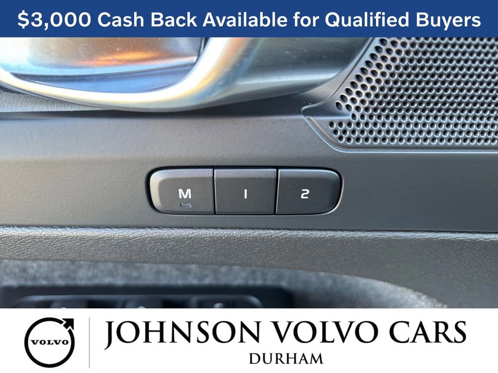 New 2026 Volvo XC40 B5 Core w/ Climate Package image 12
