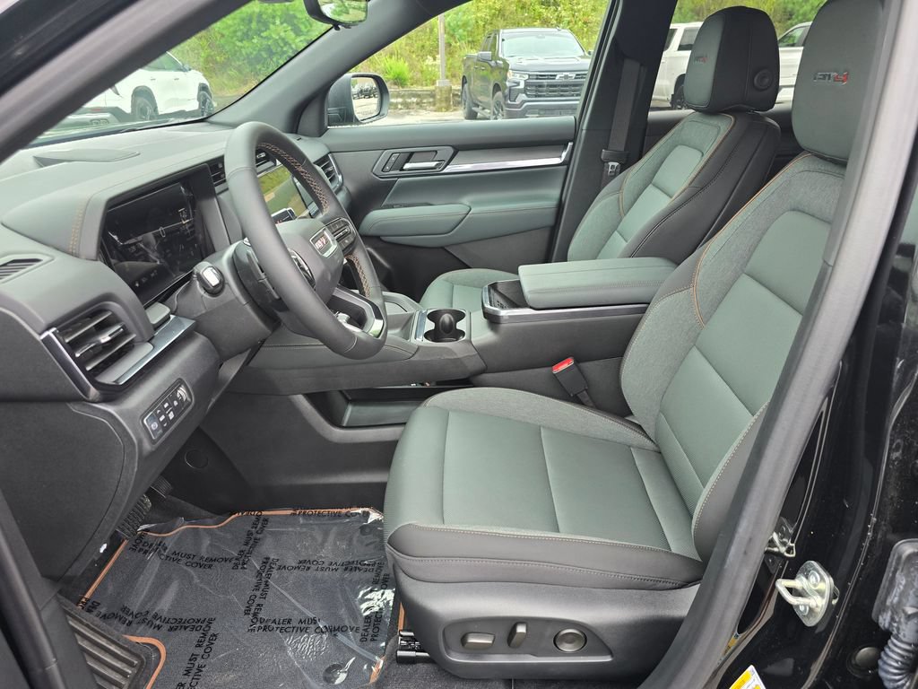 New 2026 GMC Terrain AT4 w/ Technology Package II AWD/4WD image 4