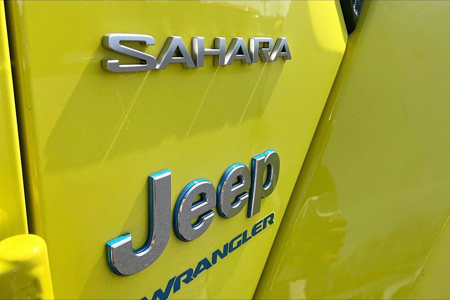 Used 2023 Jeep Wrangler Unlimited Sahara w/ Cold Weather Group AWD/4WD image 31