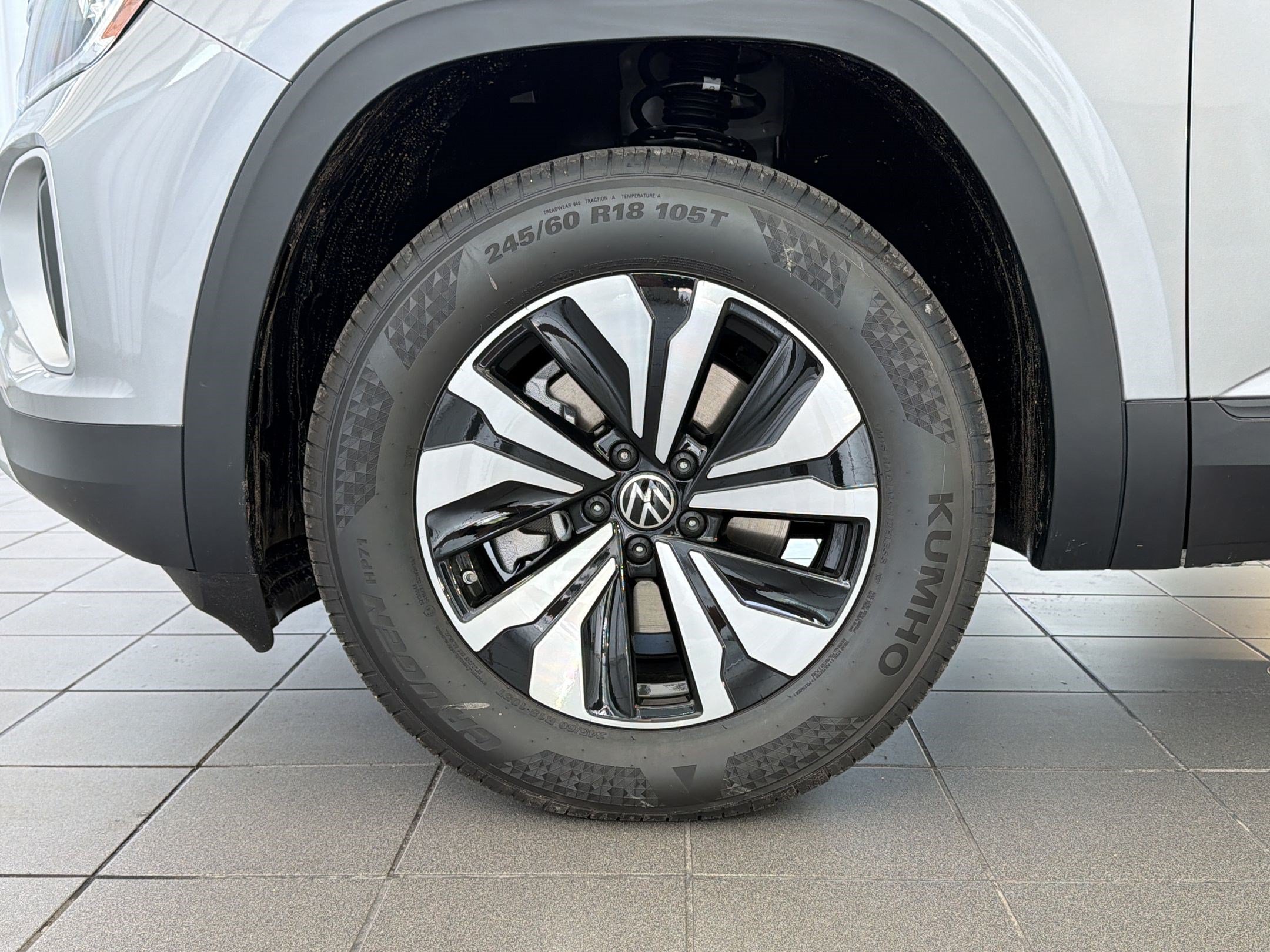 New 2026 Volkswagen Atlas SE FWD image 13