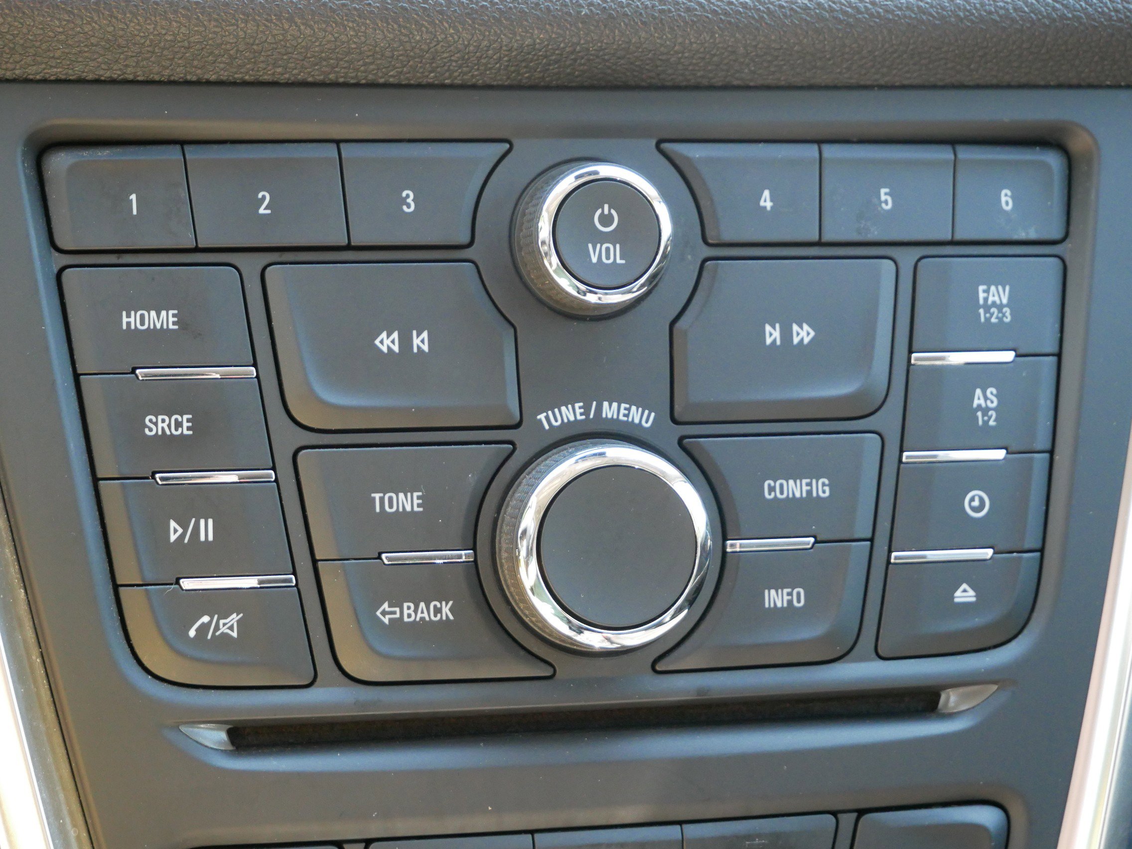 Used 2016 Buick Encore FWD image 30