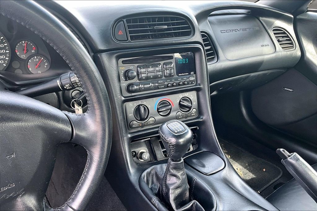 Used 2002 Chevrolet Corvette Base image 9