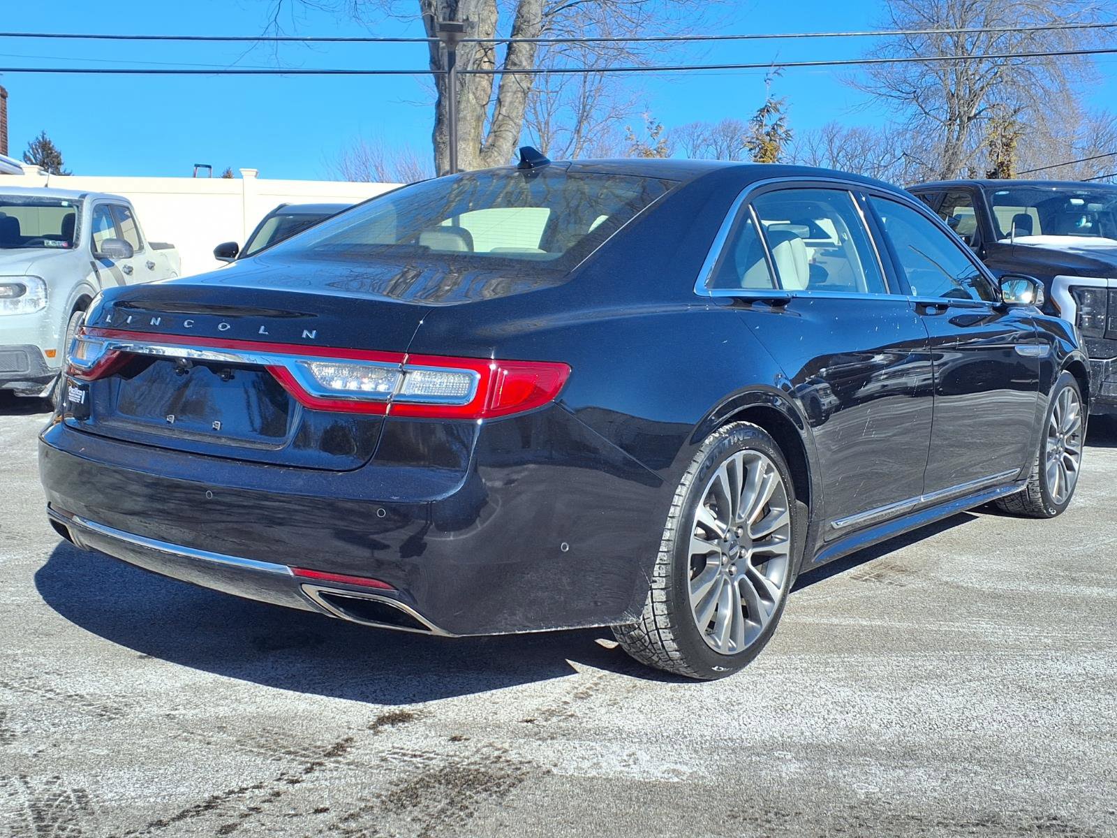 Used 2020 Lincoln Continental Reserve w/ Luxury Package AWD/4WD image 3